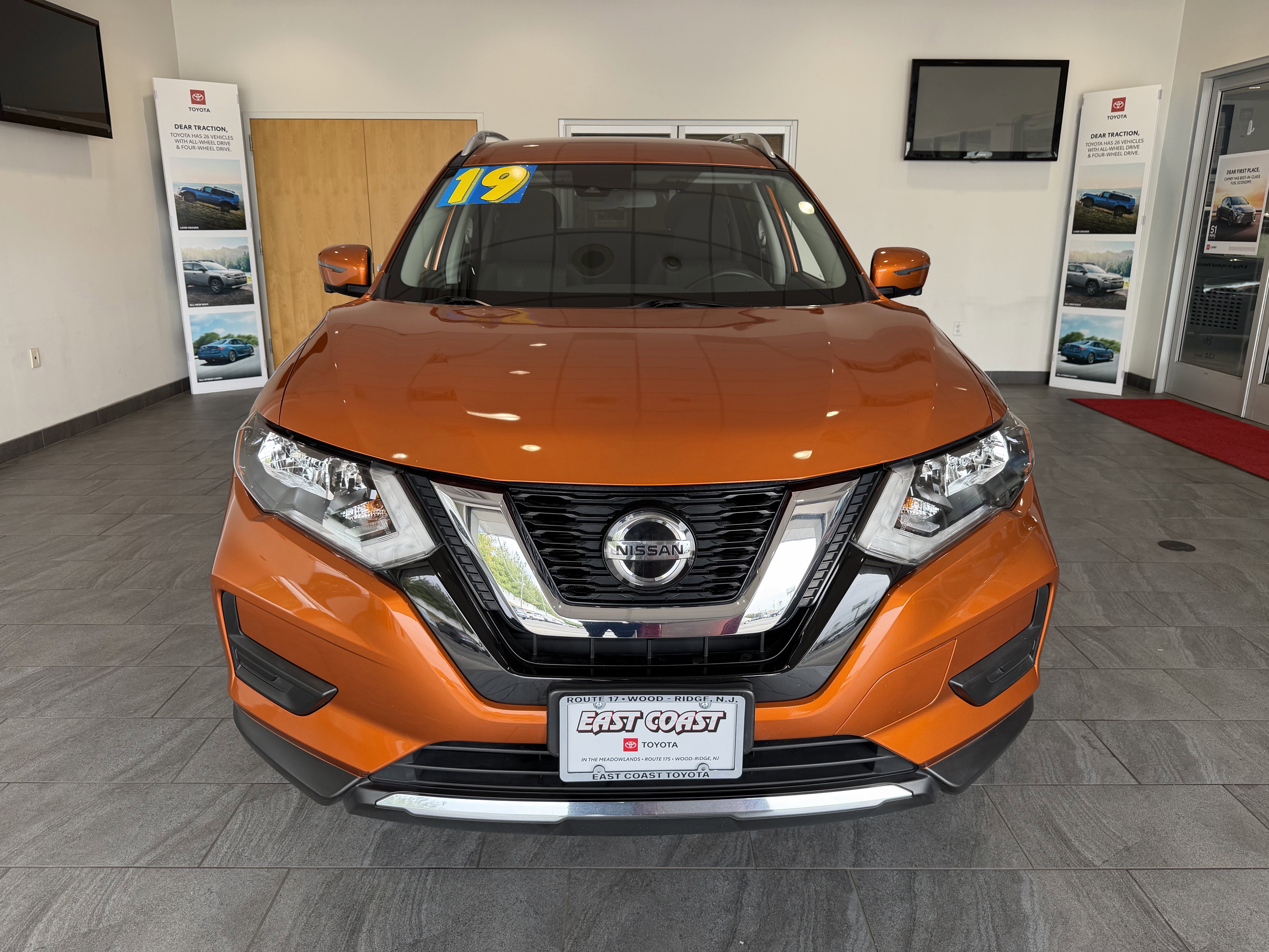 Used 2019 Nissan Rogue SV with VIN JN8AT2MV7KW370279 for sale in Wood-Ridge, NJ