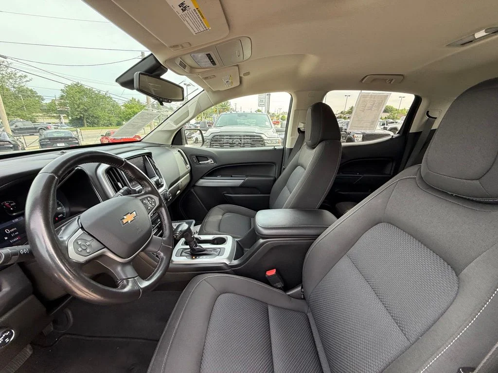 Used 2020 Black Chevrolet LT image 13