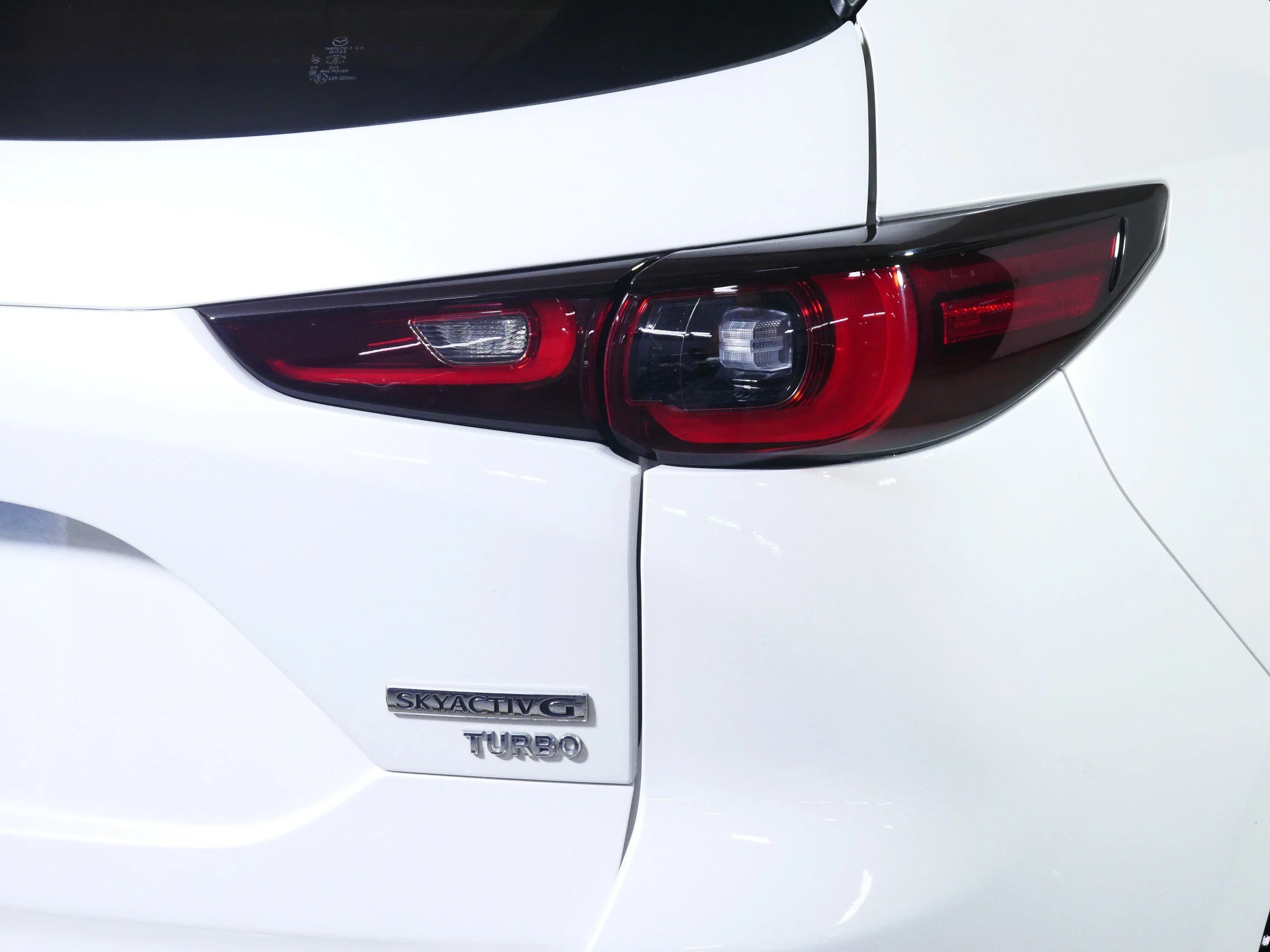 Used 2024 Rhodium White Metallic Mazda 2.5 Carbon Turbo image 17
