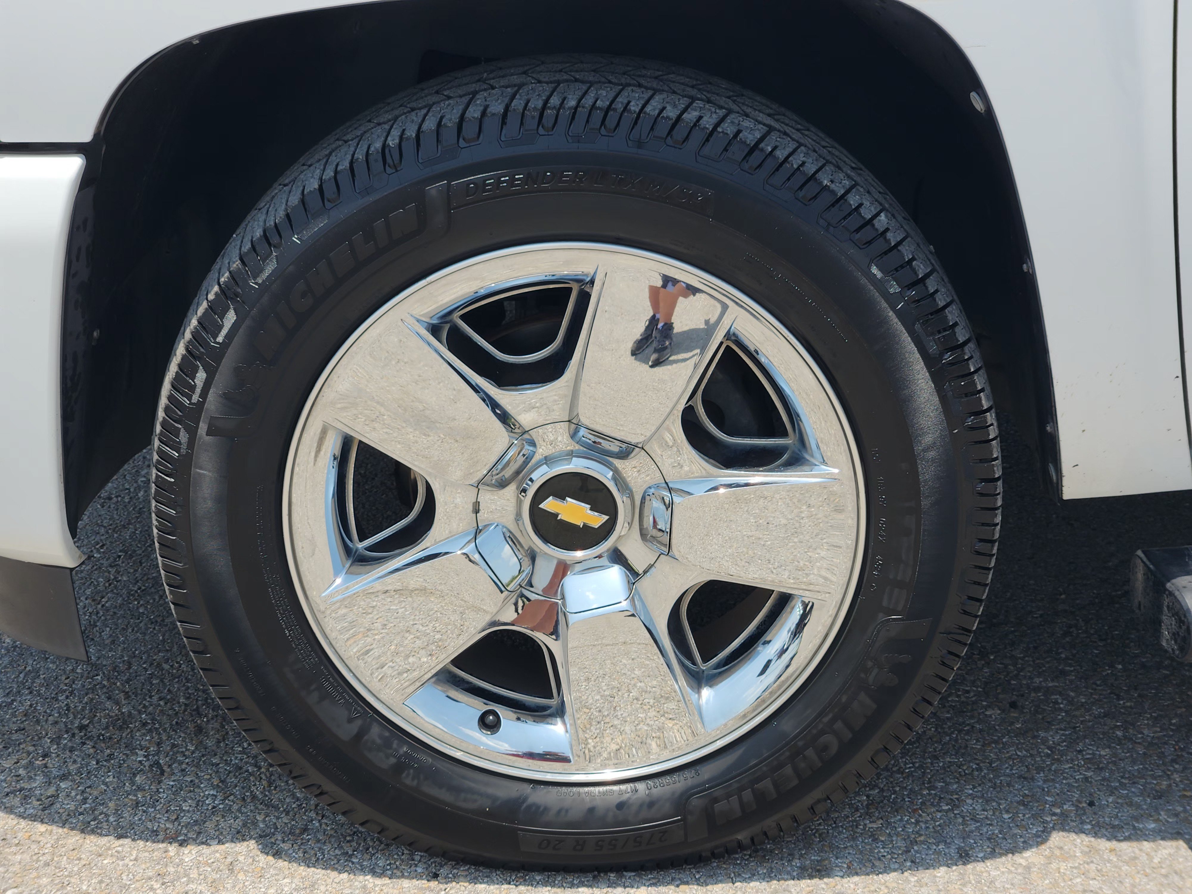 Used 2009 SUMMIT WHITE Chevrolet LT image 10