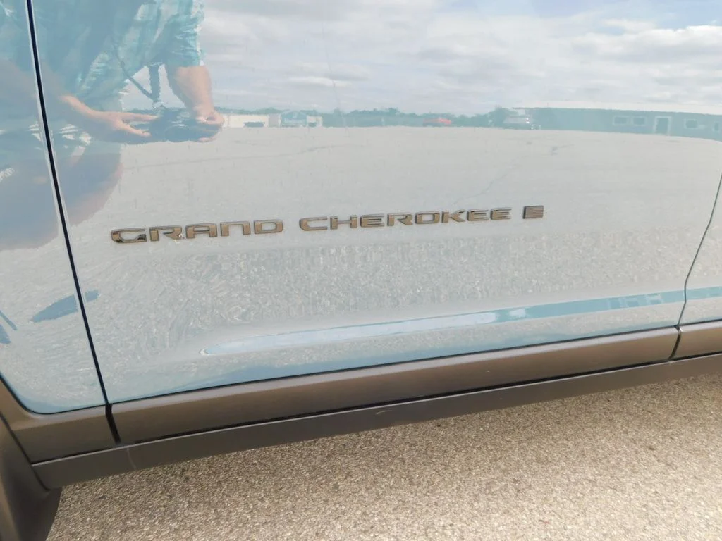 Used 2026 Steel Blue Jeep Limited image 46