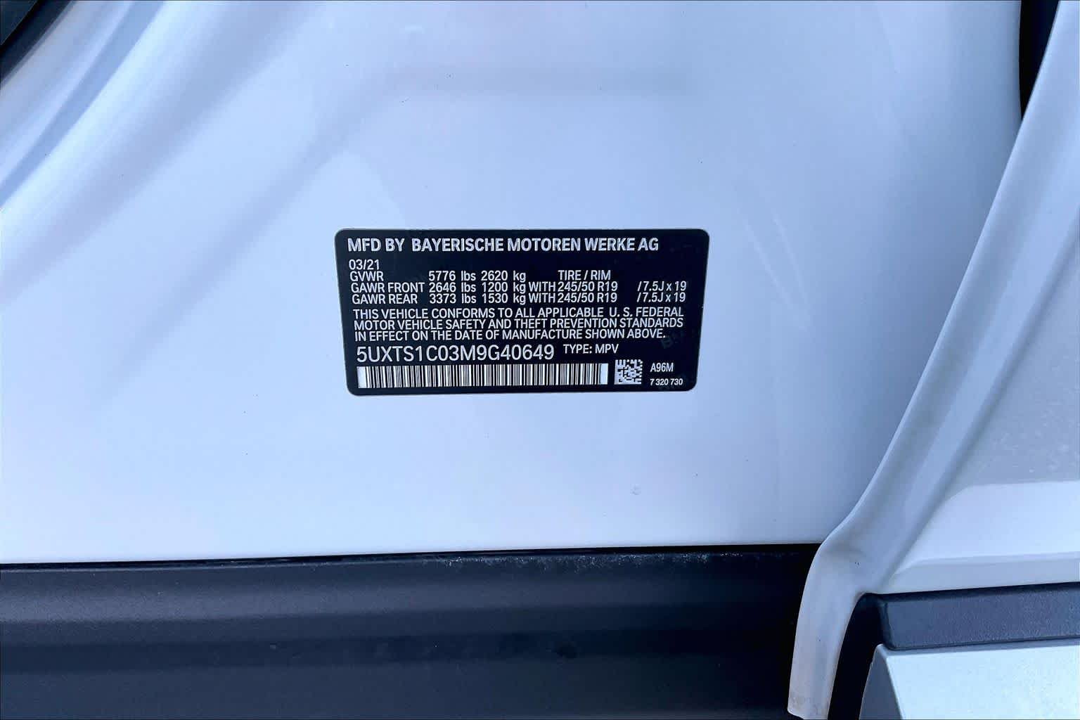 Used 2021 Mineral White Metallic BMW xDrive30e image 33