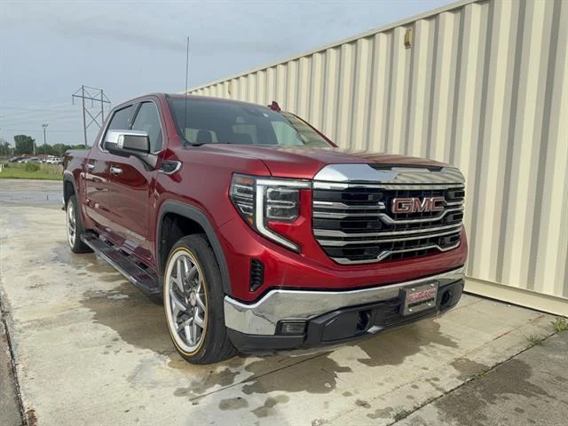 2023 GMC Sierra 2WD Crew Cab Short Box SLT's photo