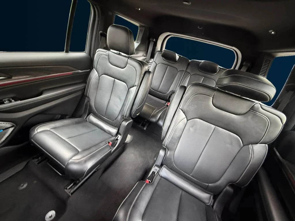 Used 2023 White Jeep Overland image 16