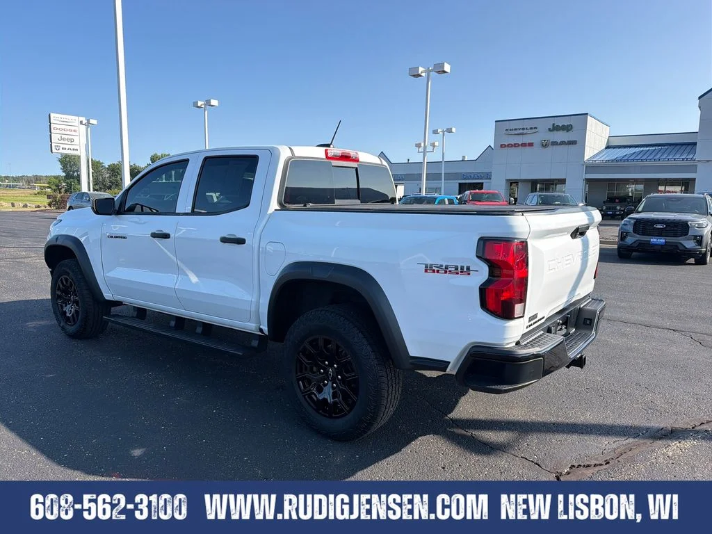 Used 2024 White Chevrolet Trail Boss image 3