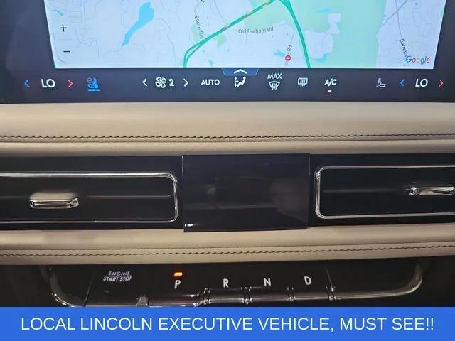 Used 2025 Blue Lincoln Reserve image 25