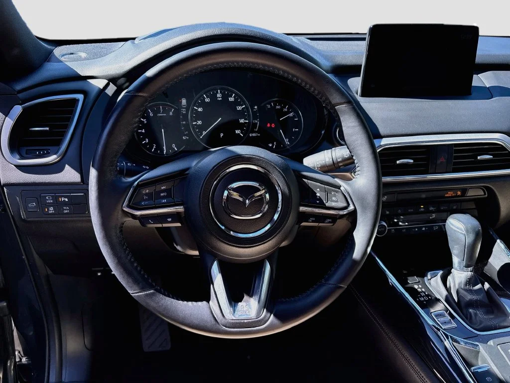 Used 2020 Machine Gray Mazda Grand Touring image 11