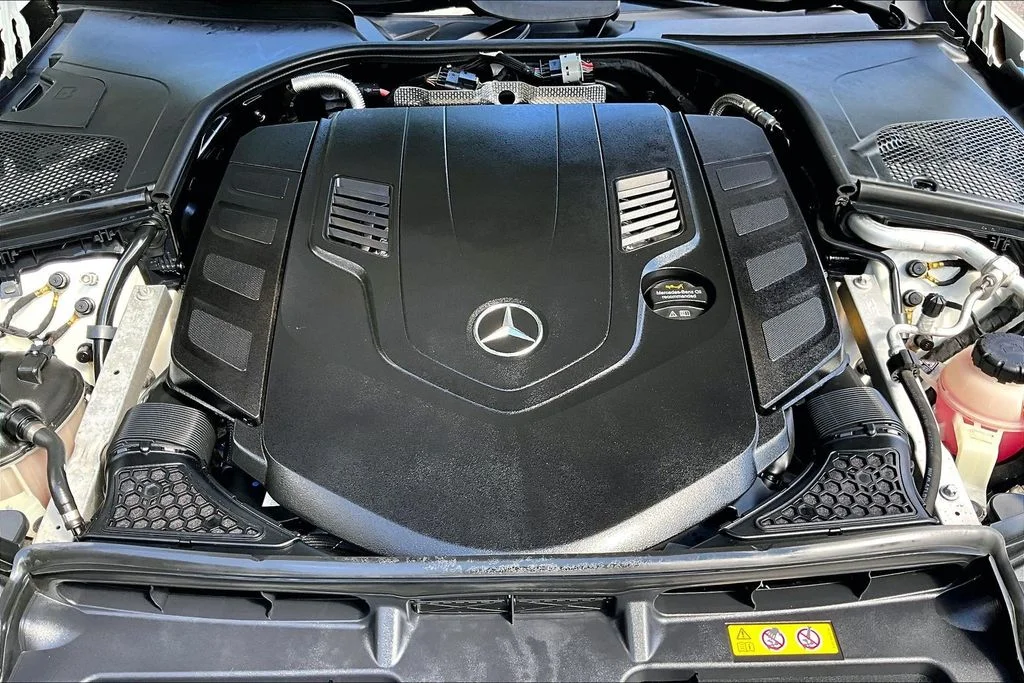 Certified Used 2021 White Mercedes-Benz S 580 image 9