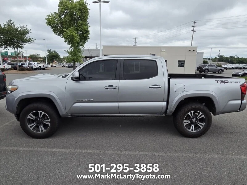 Used 2018 Silver Sky Metallic TOYOTA TRD SPORT image 9