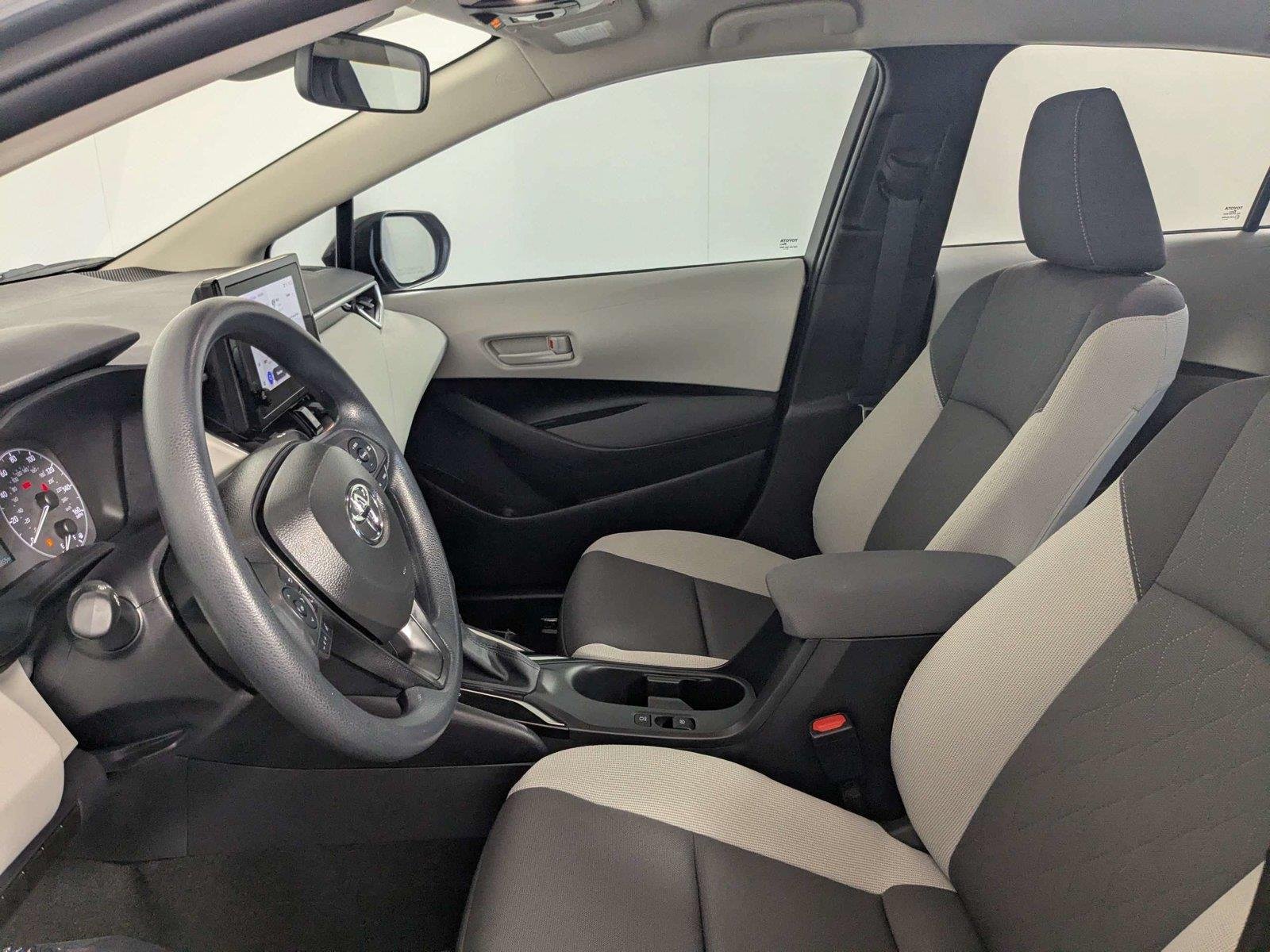 Used 2025 Underground Toyota LE image 10