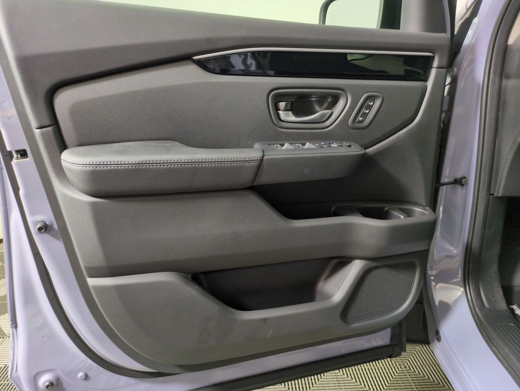 New 2026 Sonic Gray Pearl Honda RTL image 10