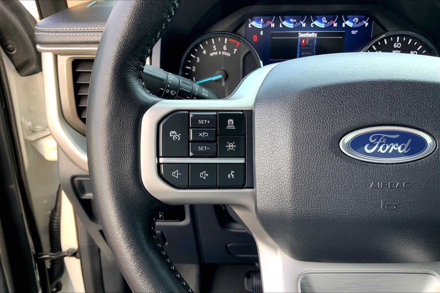 Used 2024 Star White Metallic Tri-Coat Ford XLT image 24