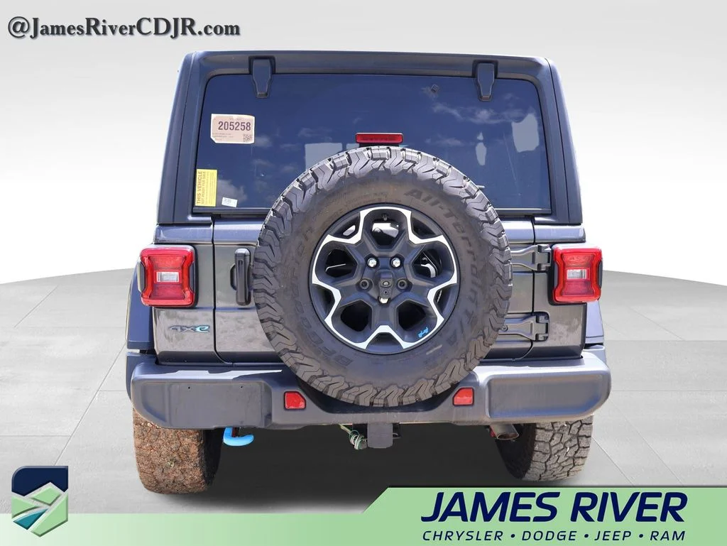 Used 2022 Gray Jeep Unlimited Rubicon 4xe image 17