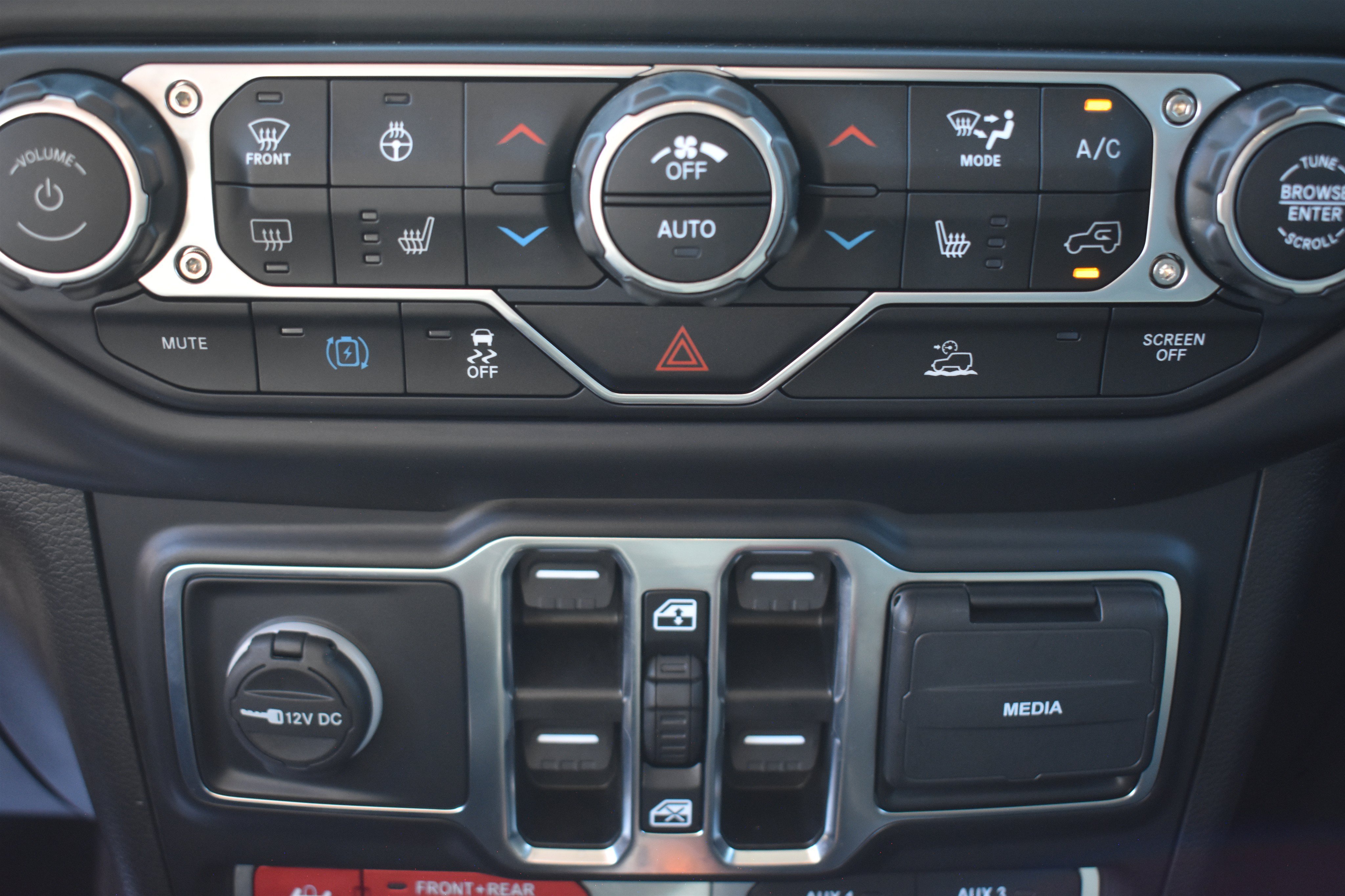 Used 2022 Black Clearcoat Jeep Unlimited Rubicon image 27