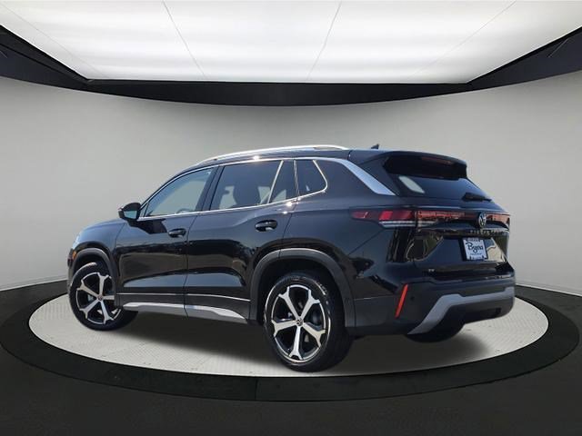 New 2026 Deep Black Pearl Volkswagen SE image 5