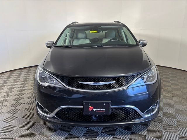 Used 2017 Chrysler Pacifica Limited with VIN 2C4RC1GG6HR500978 for sale in Shakopee, MN