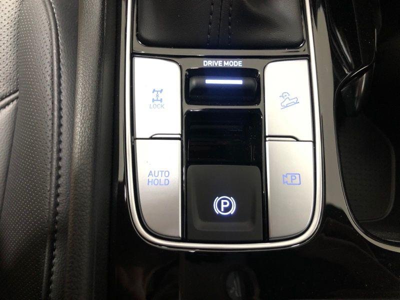 New 2026 White Hyundai SEL AWD image 30