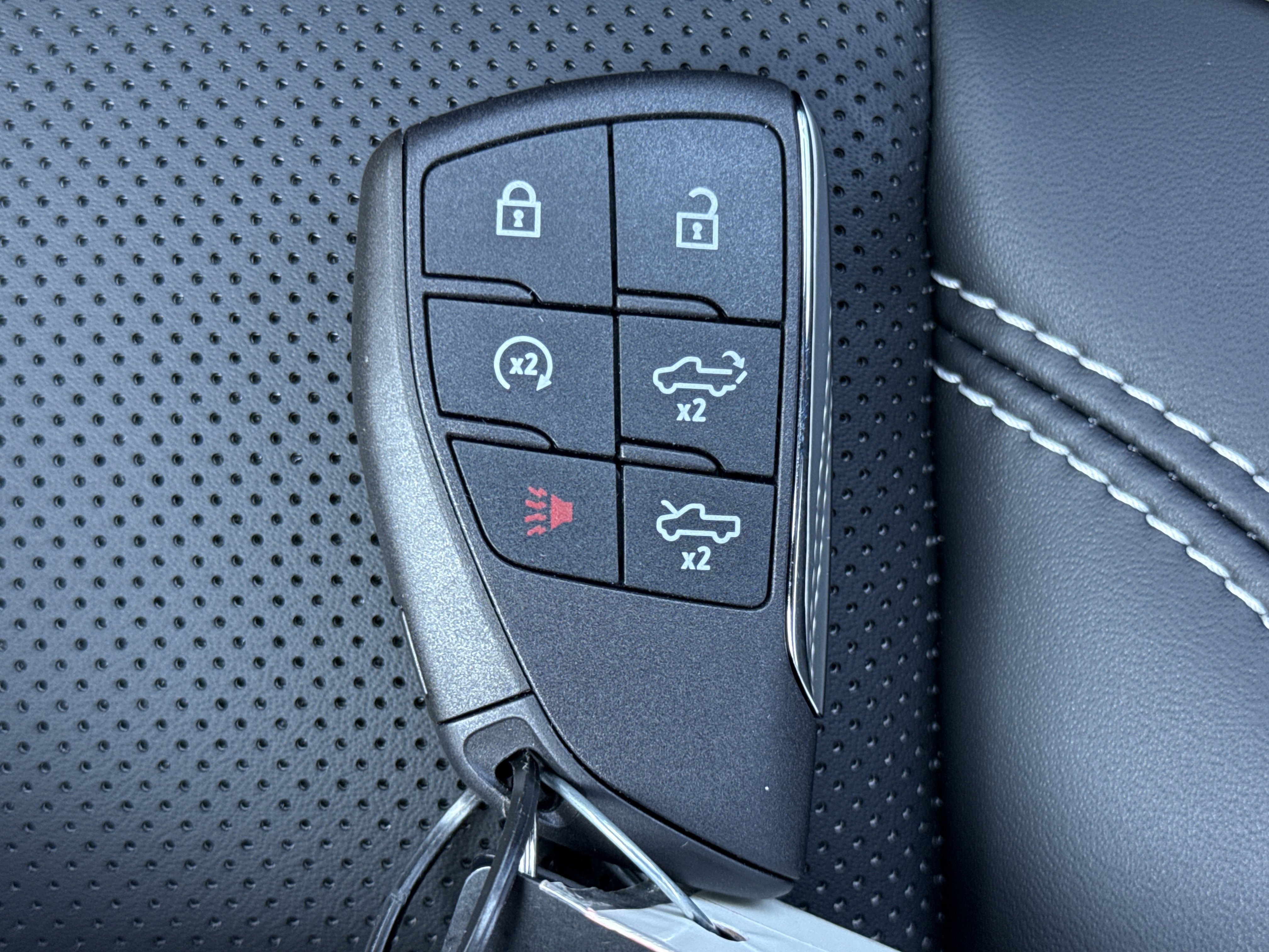 2026 GMC Sierra EV Elevation - Photo 22