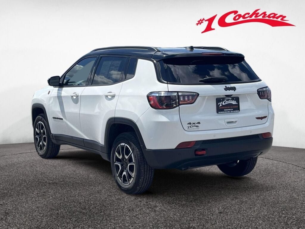 Certified Used 2024 Bright White Clearcoat Jeep Trailhawk image 9