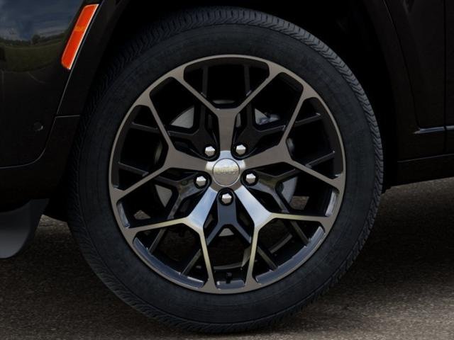New 2026 Diamond Black Crystal Pearl-Coat Exterior Paint Jeep Summit image 34
