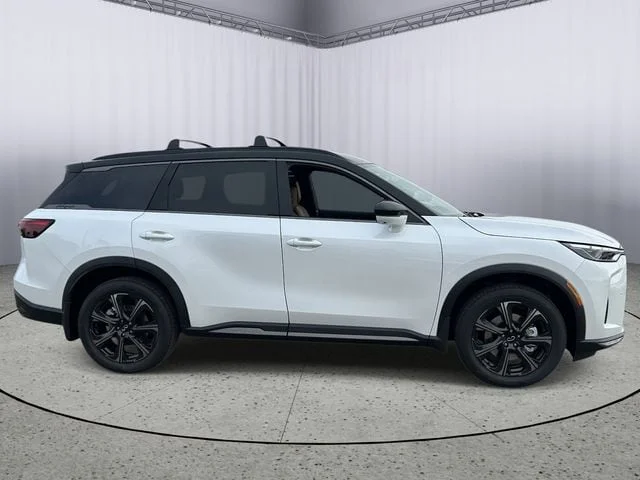 New 2026 2T RAD WHT INFINITI Autograph AWD image 6