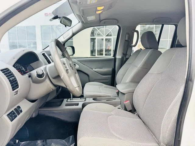 Used 2019 White Nissan SV image 12