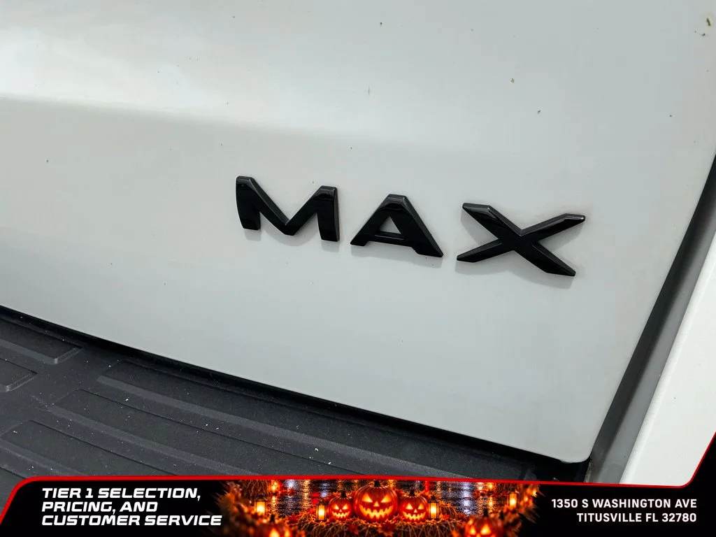 Used 2023 White Ford Limited image 20