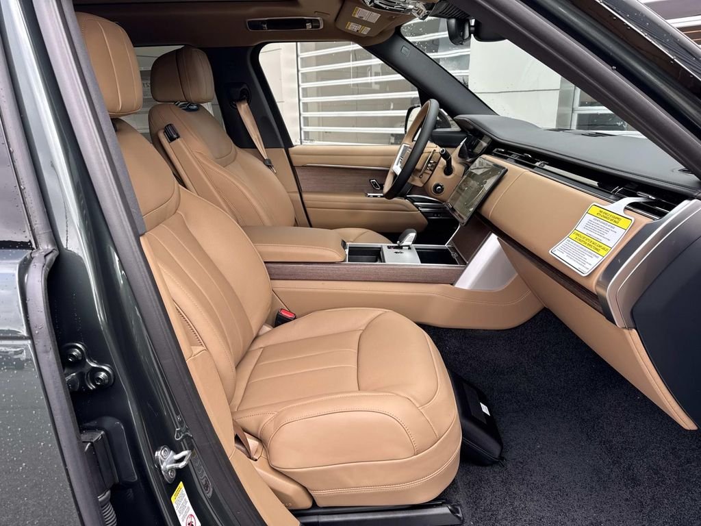 2025 Land Rover Range Rover SE - Photo 9