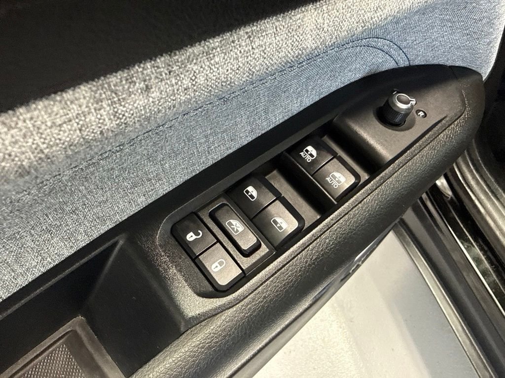 Used 2024 Black Jeep Latitude image 15