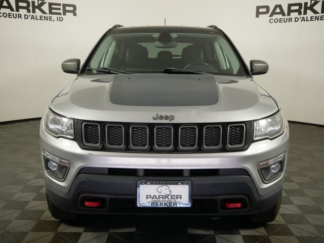 Used 2019 Billet Silver Metallic Clearcoat Jeep Trailhawk image 3