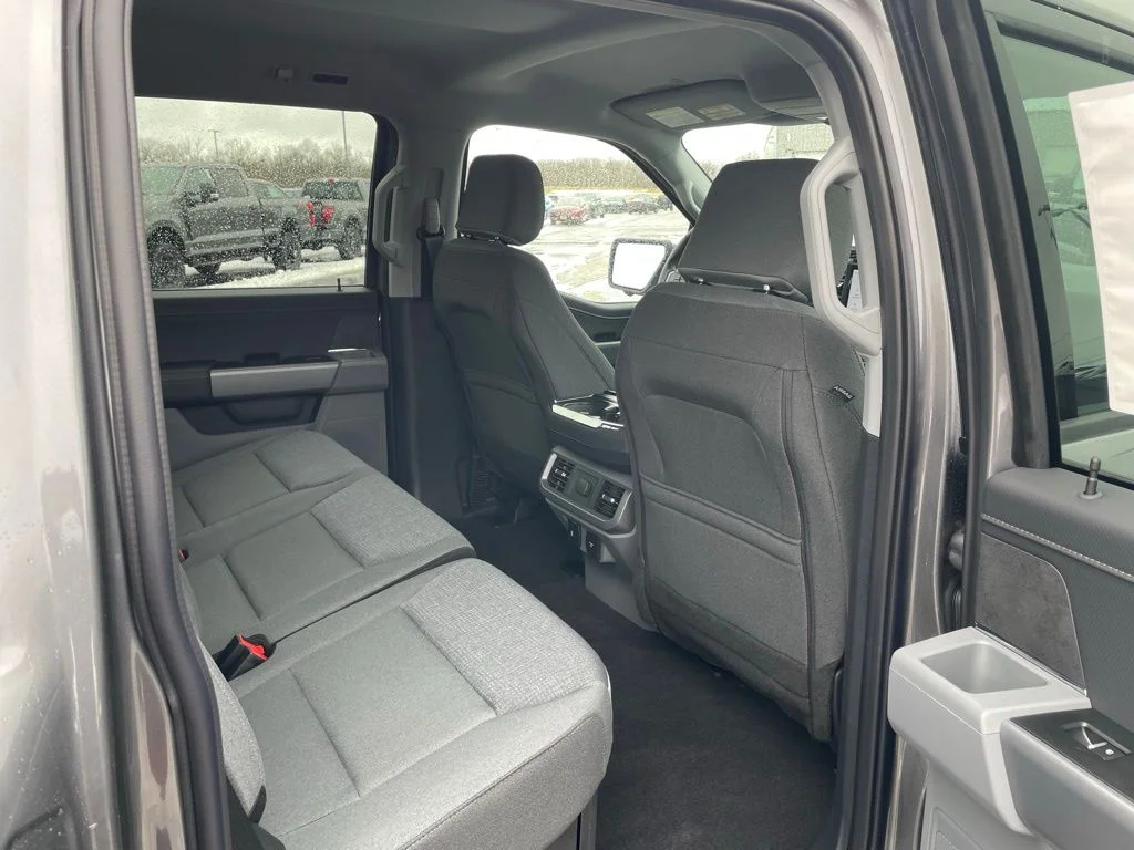 2025 Ford F-150 XLT - Photo 58