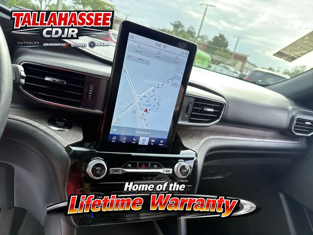 Used 2023 Red Metallic Ford Platinum image 24