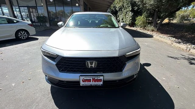 New 2026 Solar Silver Metallic Honda Touring Hybrid image 8