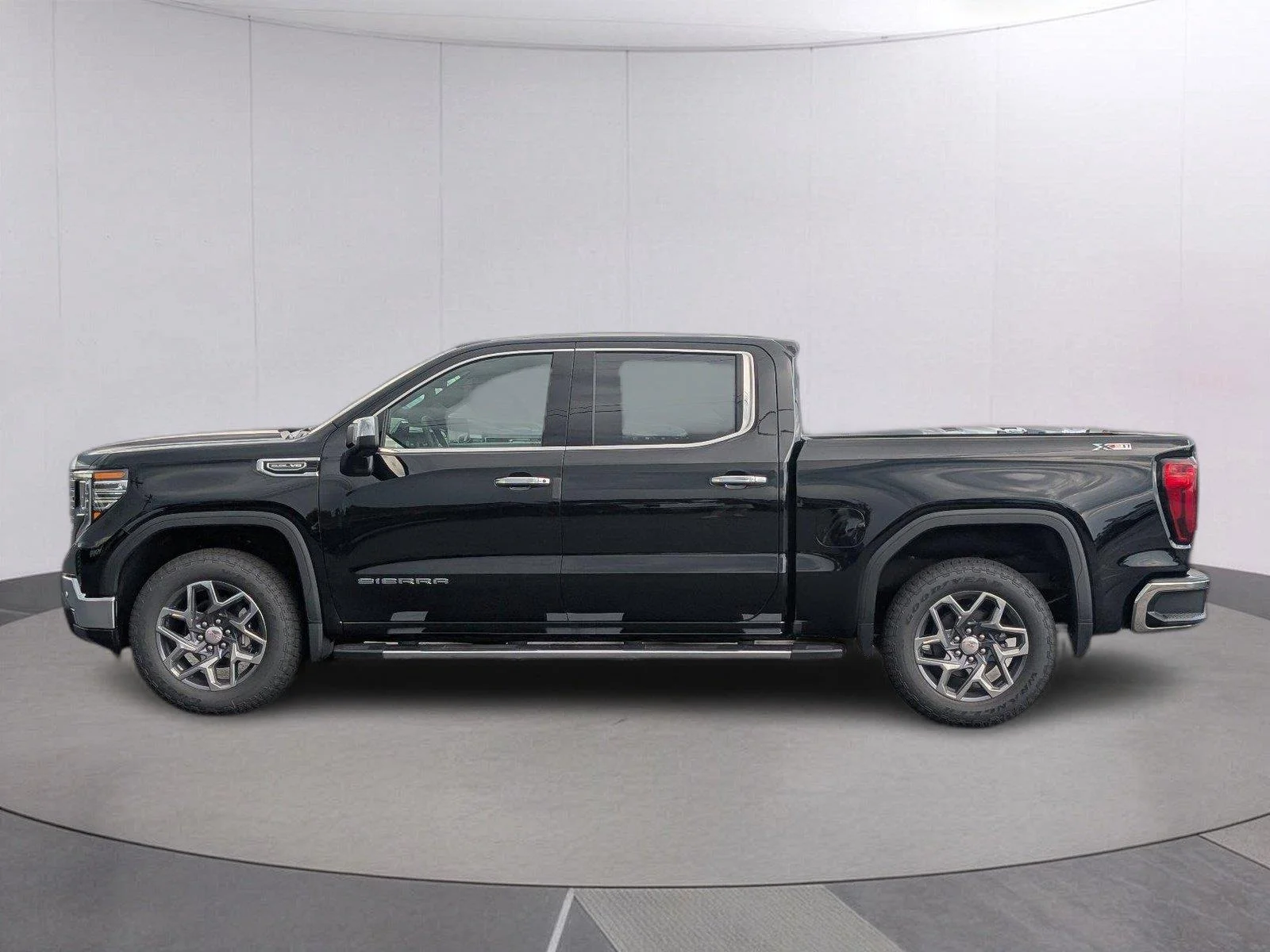 New 2026 Onyx Black GMC SLT image 2
