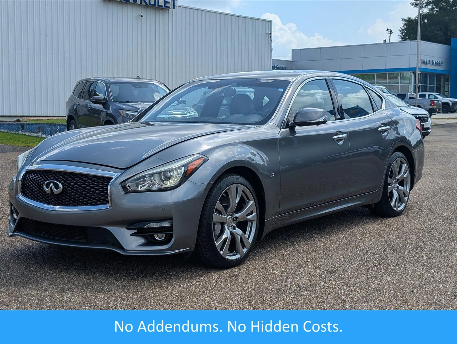 Used 2019 Gray INFINITI 3.7 image 1
