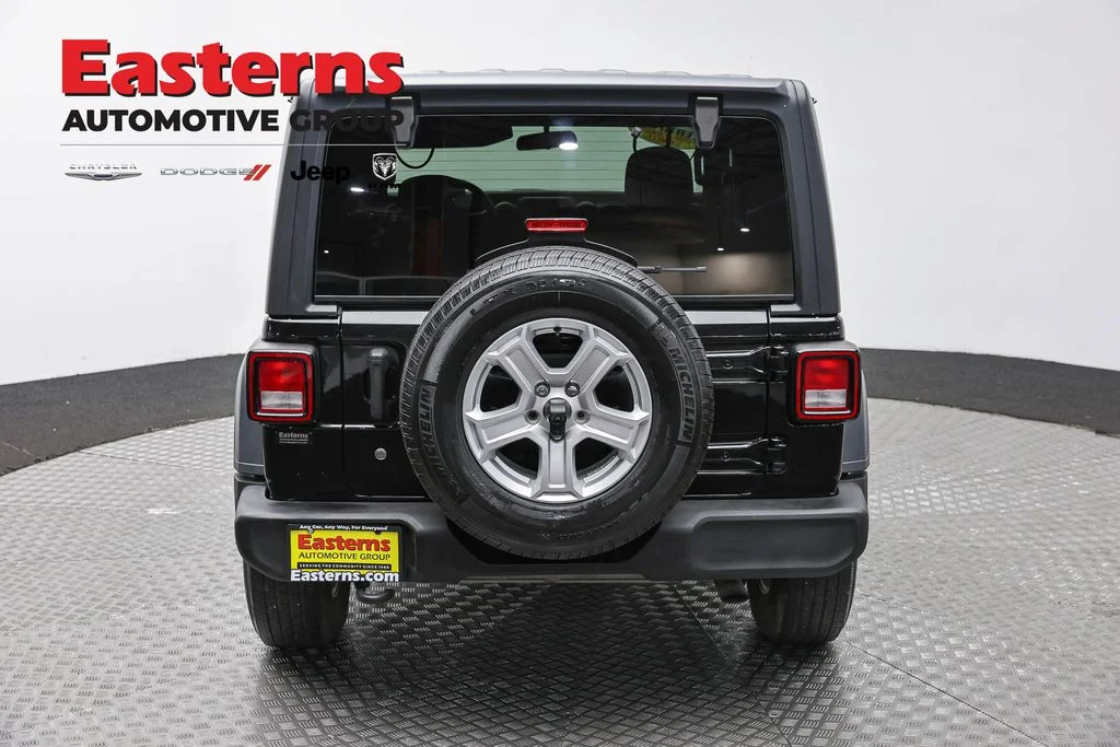 Certified Used 2020 Black Jeep Sport S image 8