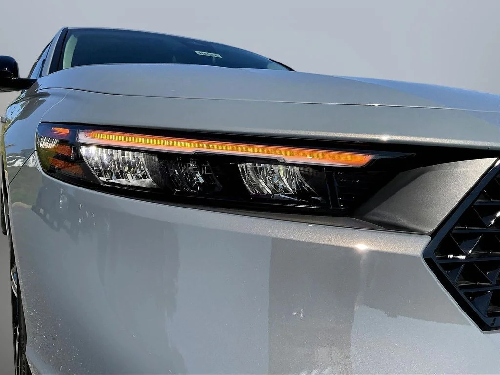 New 2026 Urban Gray Pearl Honda SE image 27