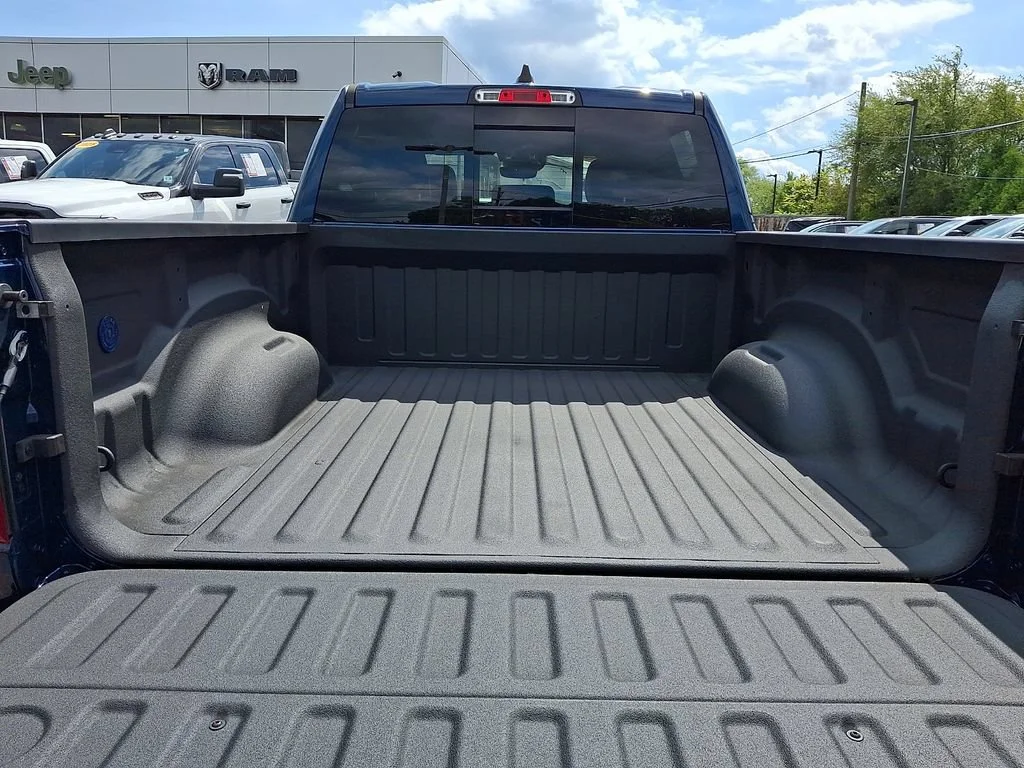 Used 2023 Patriot Blue Pearlcoat Ram Laramie image 31