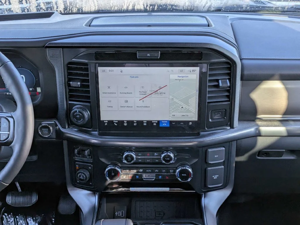 New 2026 Star White Metallic Tri-Coat Ford Platinum® image 18