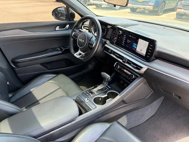 Certified Used 2023 Gray Kia GT-Line image 5