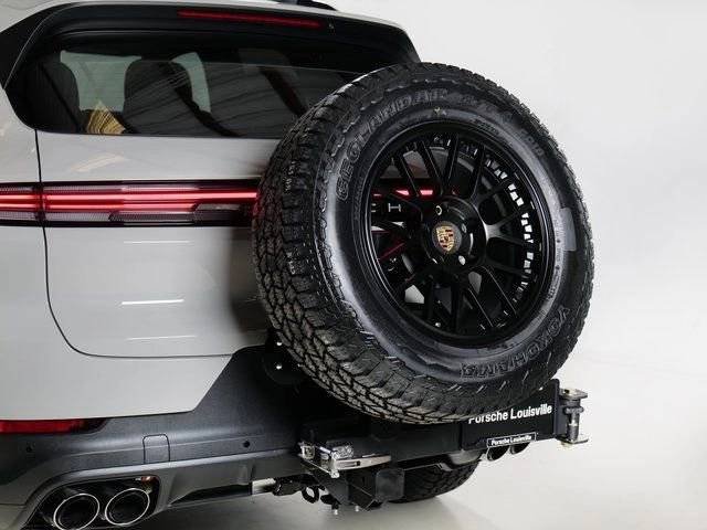 New 2026 Chalk Porsche  image 35