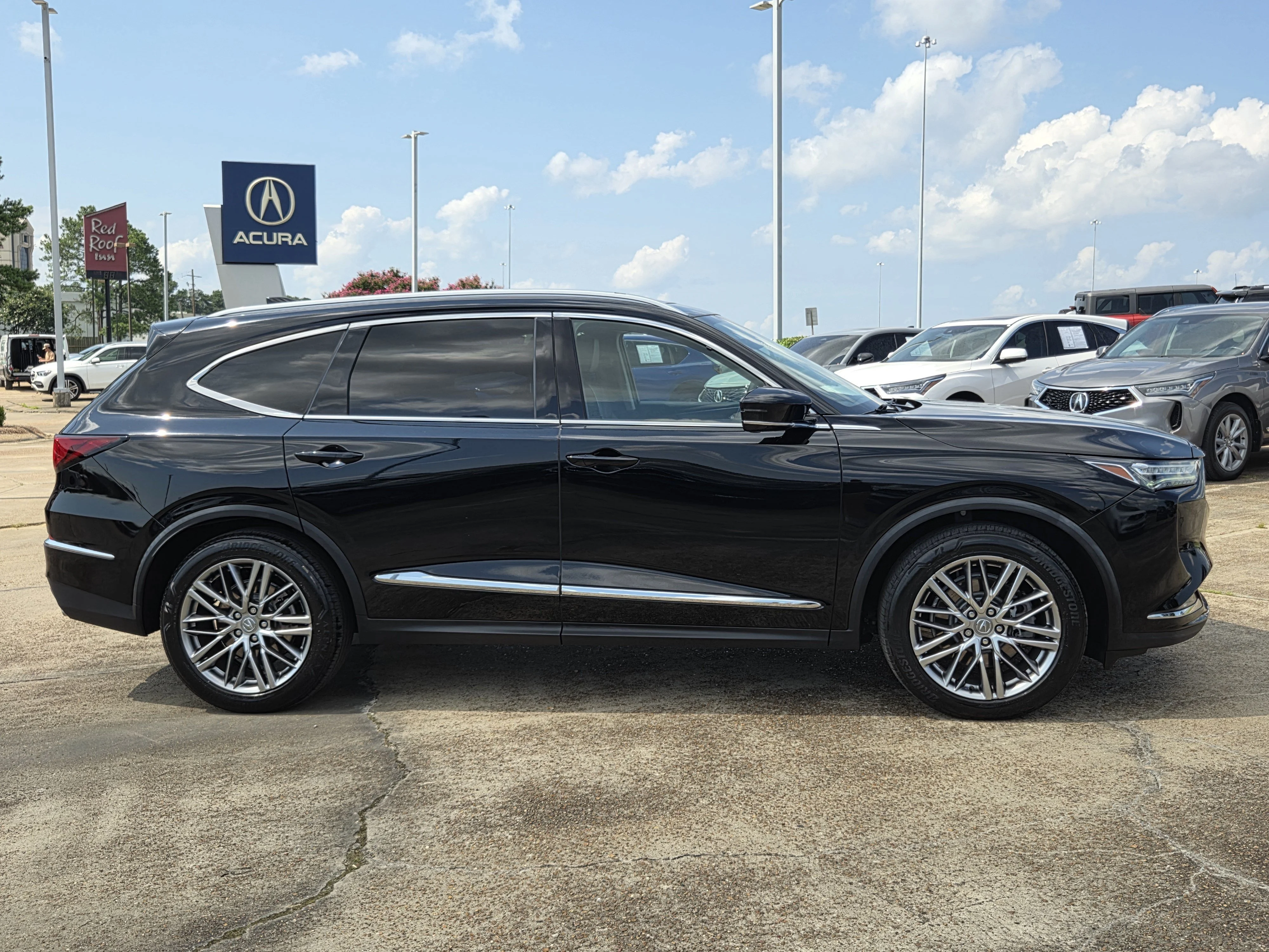 Certified Used 2023 Majestic Black Pearl Acura SH-AWD ADVANCE image 32