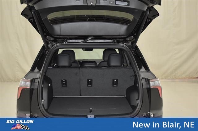 New 2026 Mosaic Black Metallic Chevrolet LT image 11