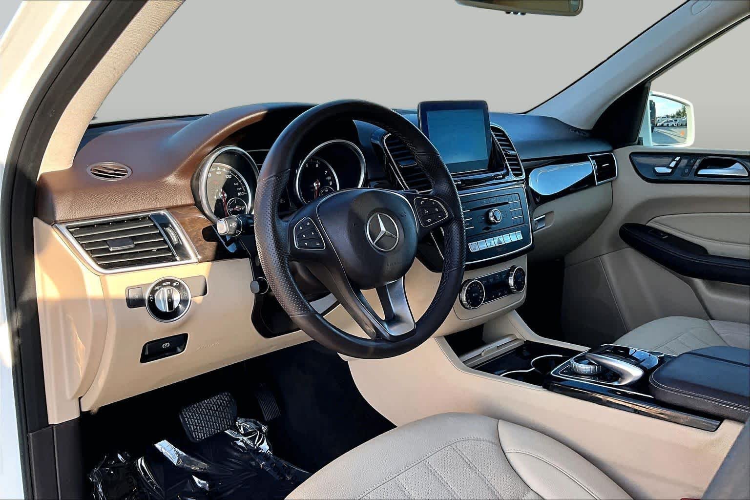 Used 2016 Polar White Mercedes-Benz GLE 350 image 16