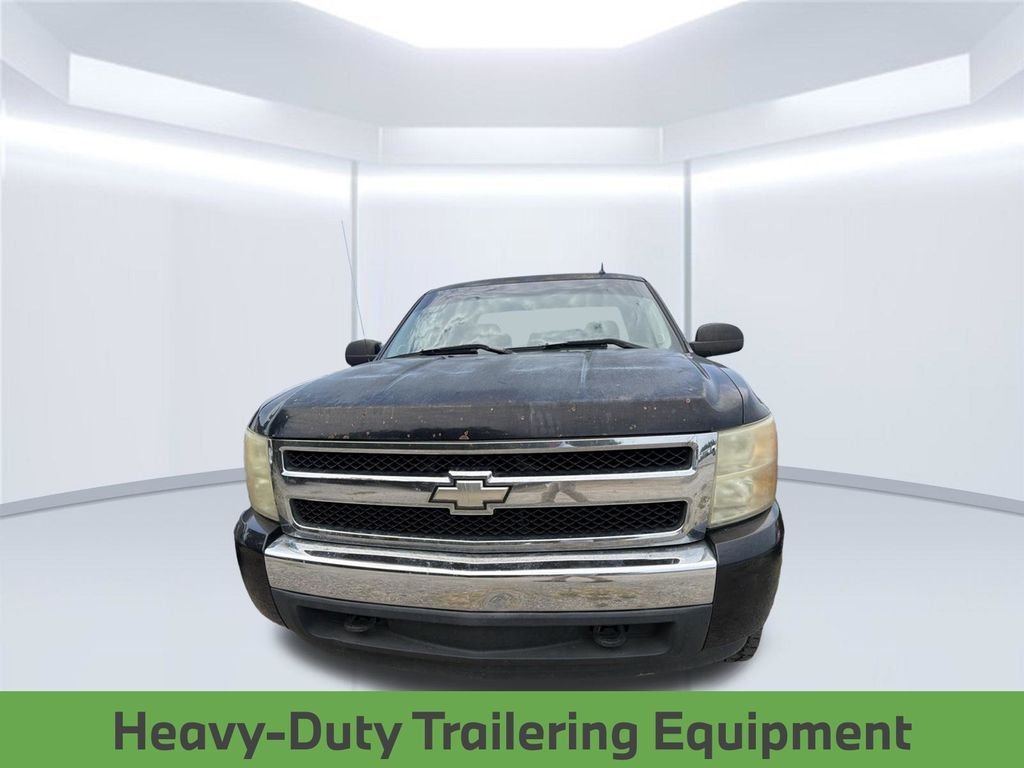 Used 2008 Black Chevrolet LT image 2