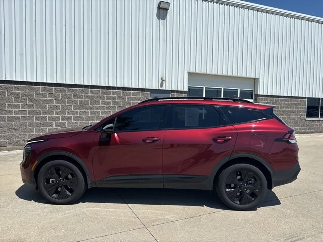 Used 2025 Red Kia X-Line image 9