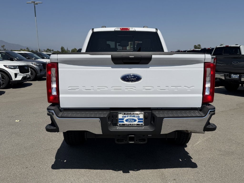 New 2026 Oxford White Ford F-250® XLT image 6
