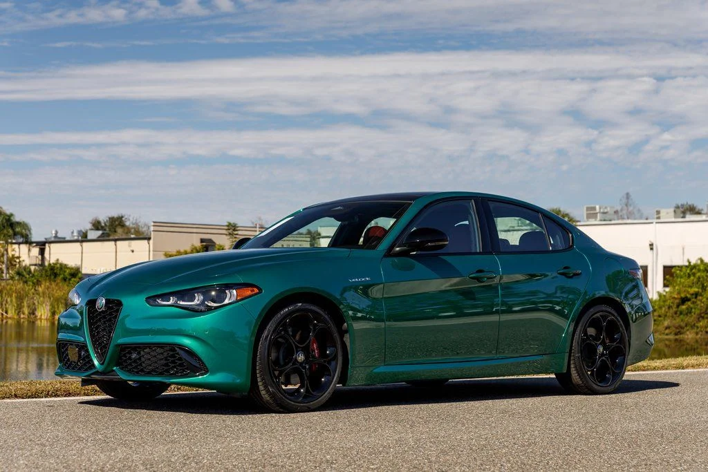 2025 Alfa Romeo Giulia Base - Photo 17