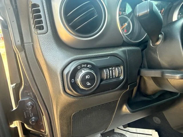 Used 2020 Gray Jeep Sport image 14