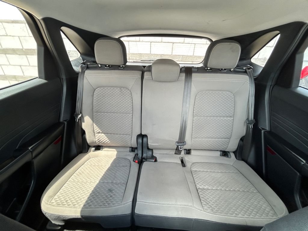 Used 2022 Gray Ford SE image 19